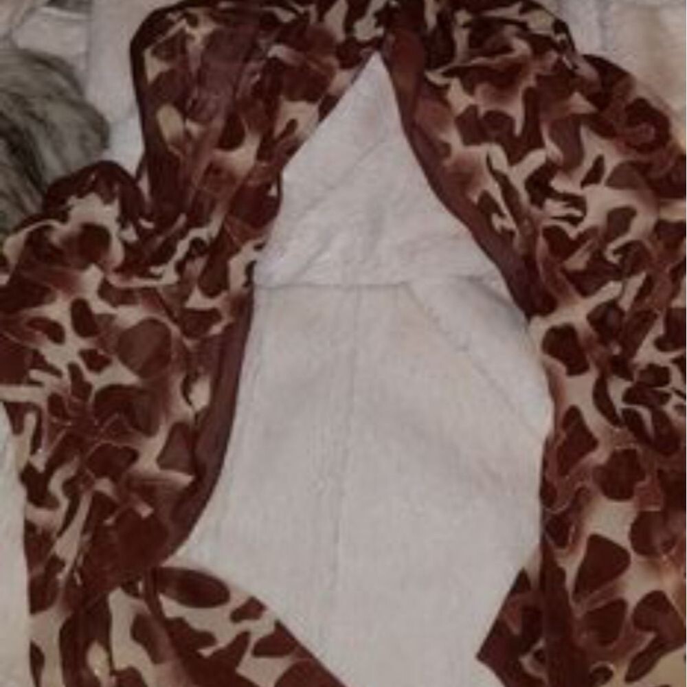 ❤️‍🔥FREE WHEN ADDED TO YOUR BUNDLE❤️‍🔥Safari print scarf